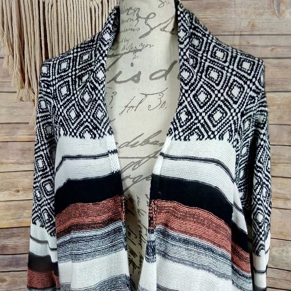 Buckle | BKE Open Weave Tribal Cardigan Sweater - Picture 3 of 8